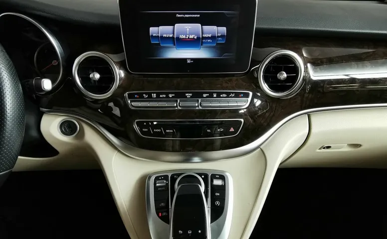 Mercedes-Benz V-Класс V 250 d 4MATIC AVANTGARDE Черный