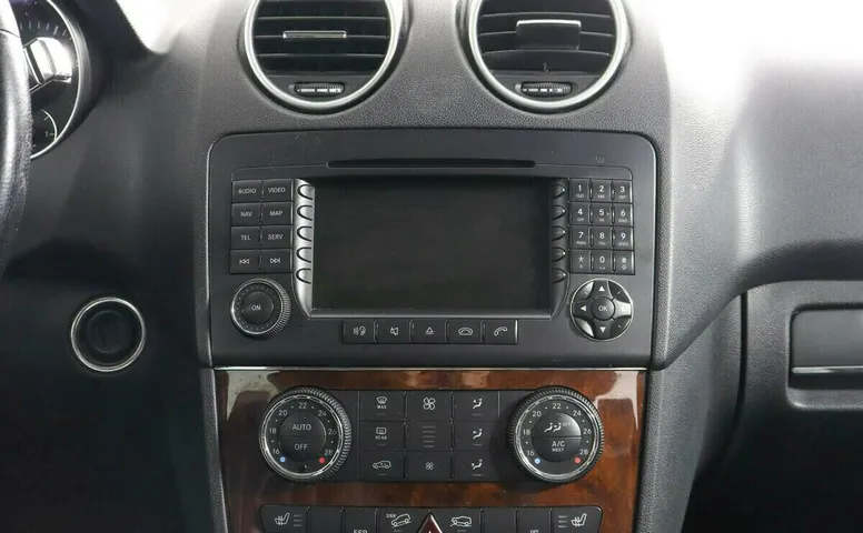 Mercedes-Benz M-Класс II (W164)
