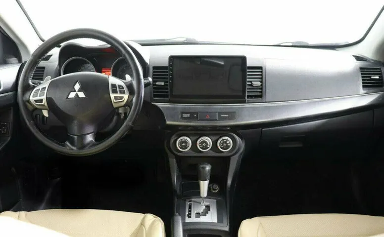 Mitsubishi Lancer 1.8 Вариатор