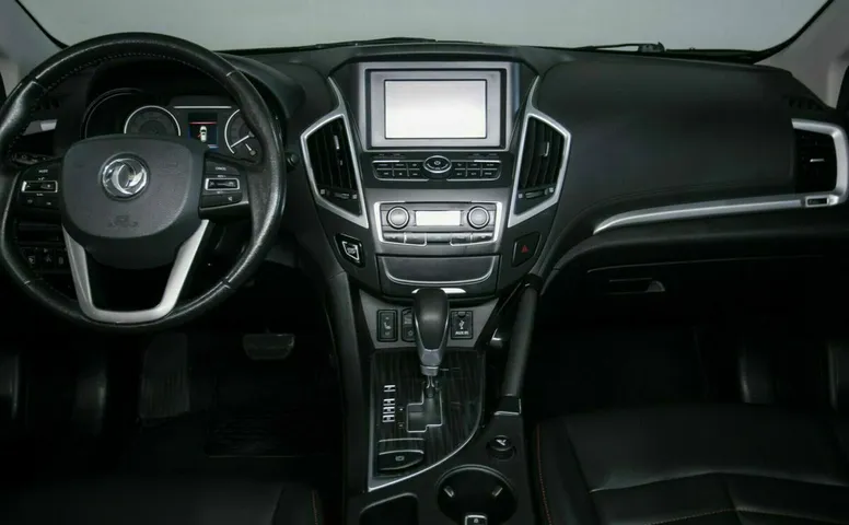 Dongfeng ax7