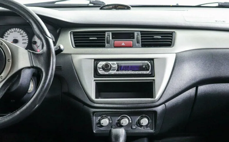 Mitsubishi Lancer 2.0 Автомат