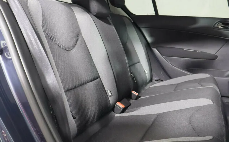 Peugeot 408 I