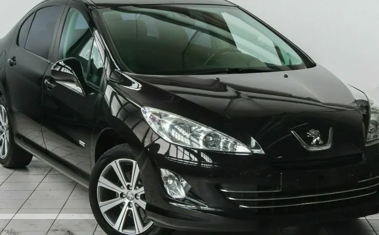 Peugeot 408