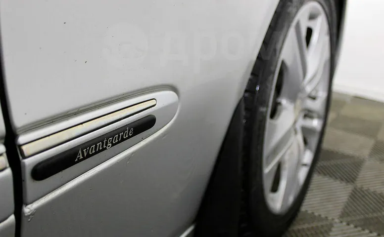 Mercedes-Benz E-Class, 3 поколение