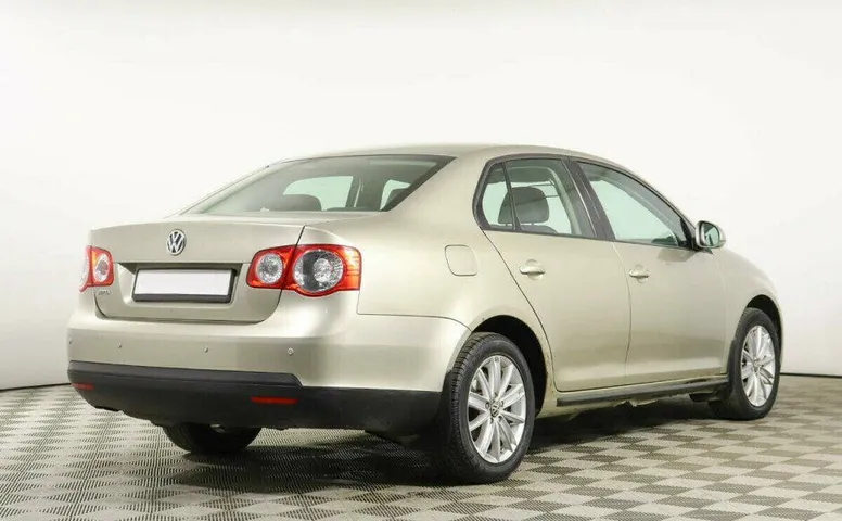 Volkswagen Jetta 1.6 Автомат