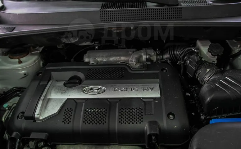 Hyundai Tucson, 1 поколение