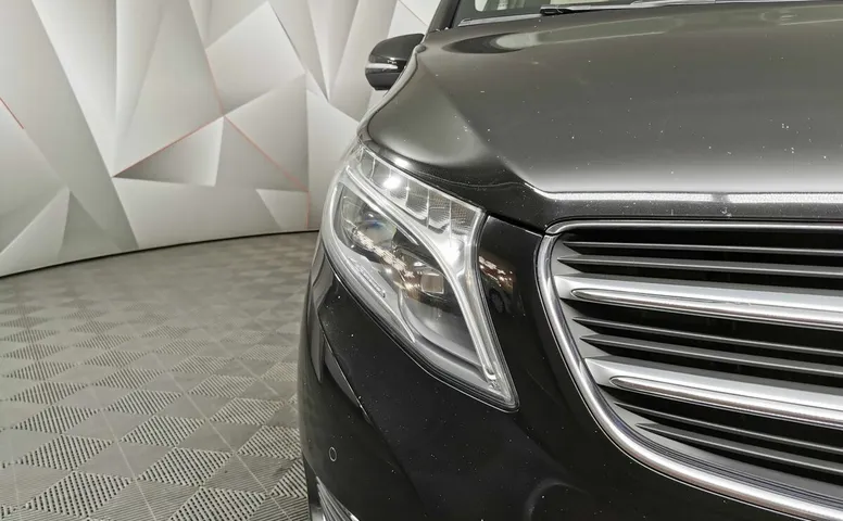 Mercedes-Benz V-Класс V 250 d 4MATIC AVANTGARDE Черный