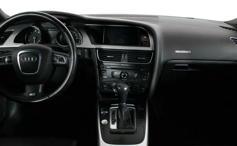 Audi A5 I (8T)