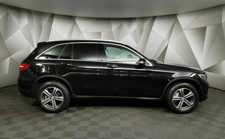 Mercedes-Benz GLC 250 d 9G-TRONIC 4MATIC (204 л.с.) Особая серия Черный