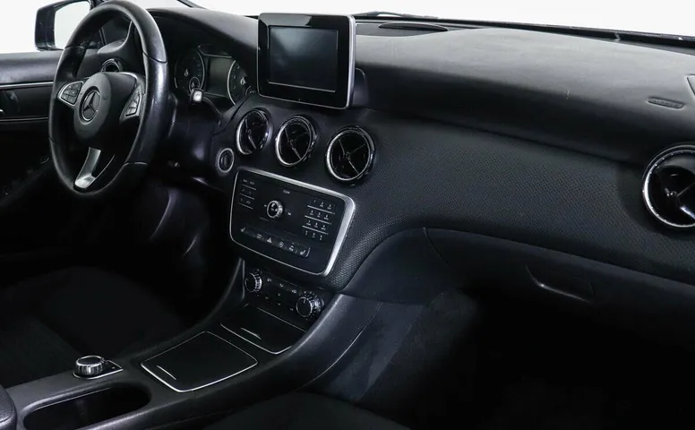 Mercedes-Benz A-Класс 180 III (W176) Рестайлинг