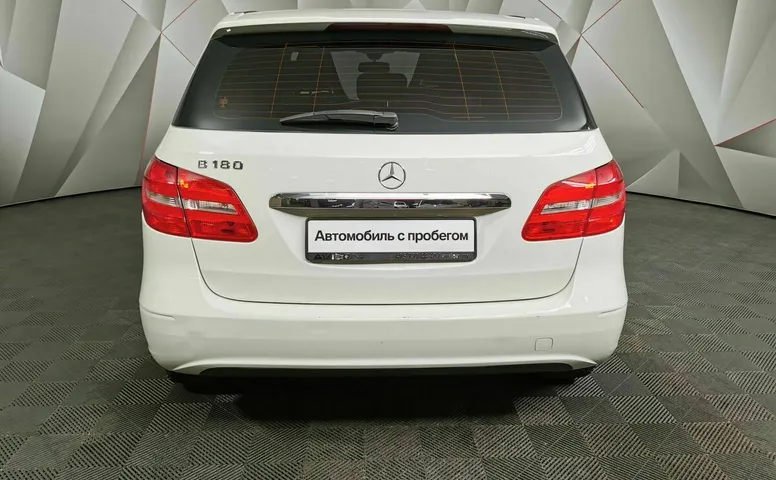 Mercedes-Benz B-Класс B 180 BlueEfficiency 7G-DCT (122 л.с.) Белый