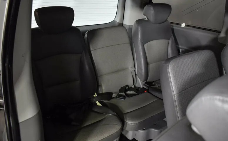 Hyundai Grand Starex I