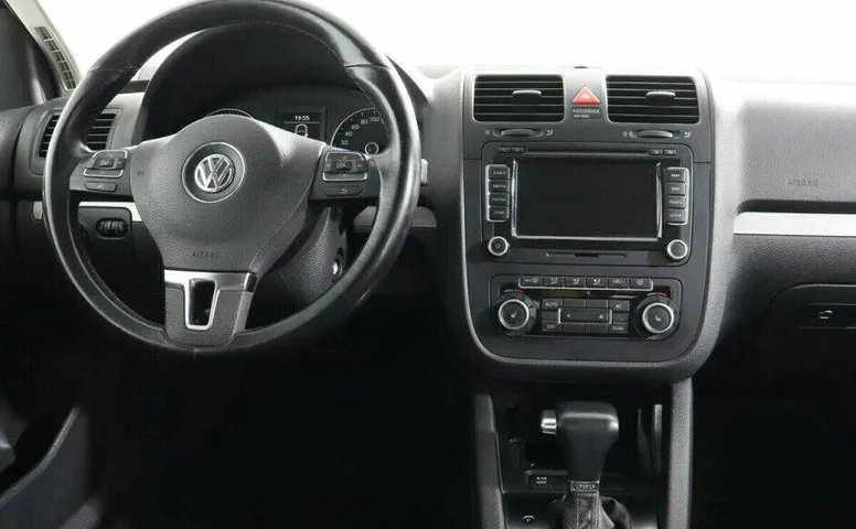 Volkswagen Jetta 1.6 Робот