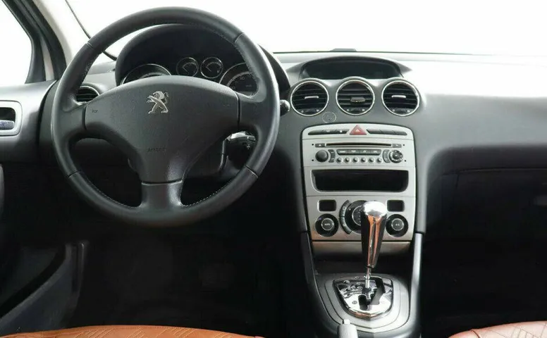Peugeot 408 1.6 Автомат