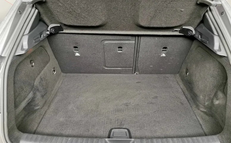 Mercedes-Benz GLA 200 7G-DCT (150 л.с.) Особая серия Серый