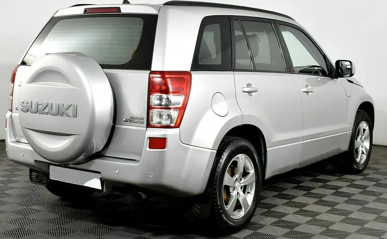 Suzuki Grand Vitara III