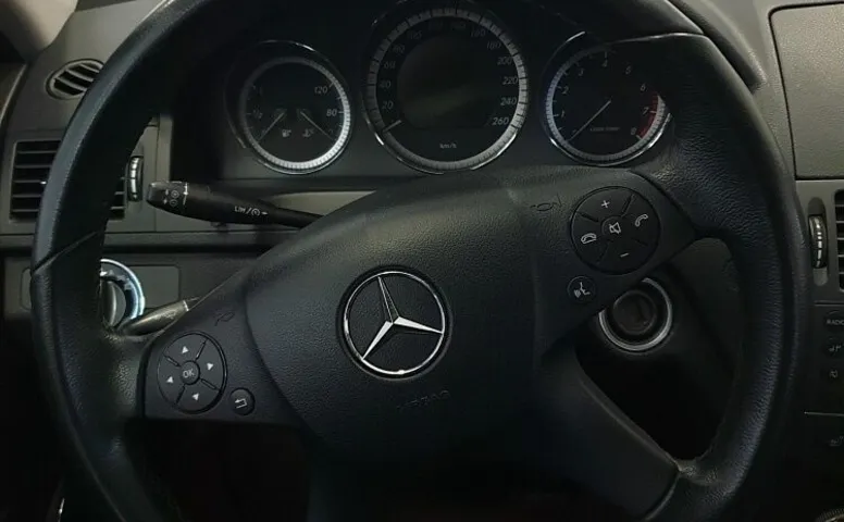 Mercedes-Benz C-klasse 250 III(W204)