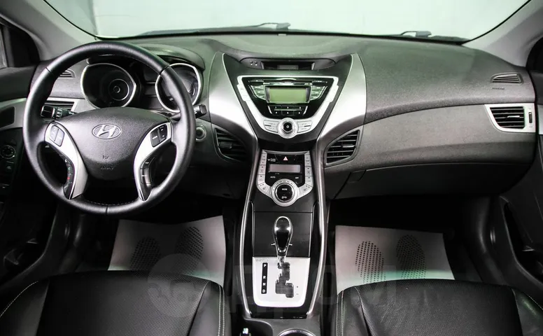 Hyundai Avante, 4 поколение