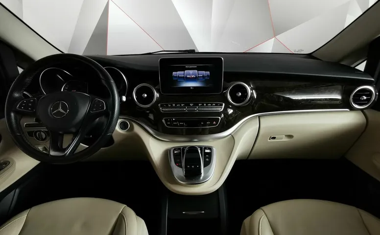 Mercedes-Benz V-Класс V 250 d 4MATIC AVANTGARDE Черный