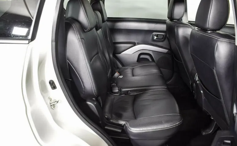 Peugeot 4007 I