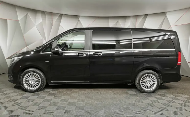 Mercedes-Benz V-Класс V 250 d 4MATIC AVANTGARDE Черный