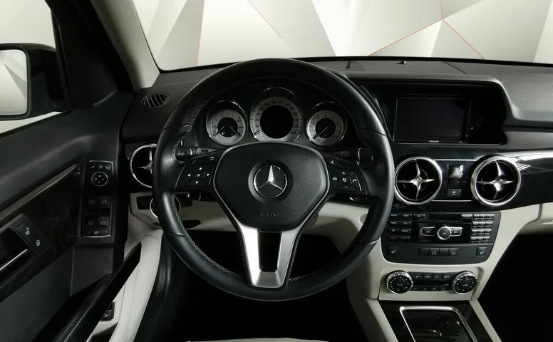 Mercedes-Benz GLK GLK 300 7G-Tronic 4MATIC (231 л.с.) Черный