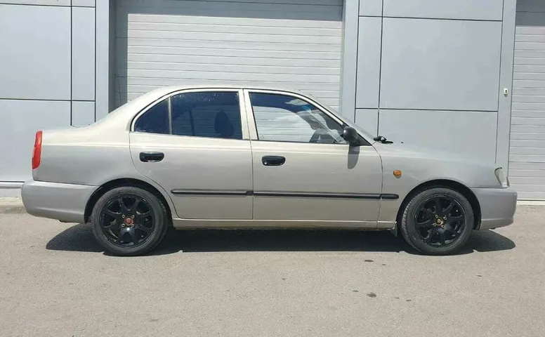 Hyundai ACCENT 1.5 MT (102 л.с.)