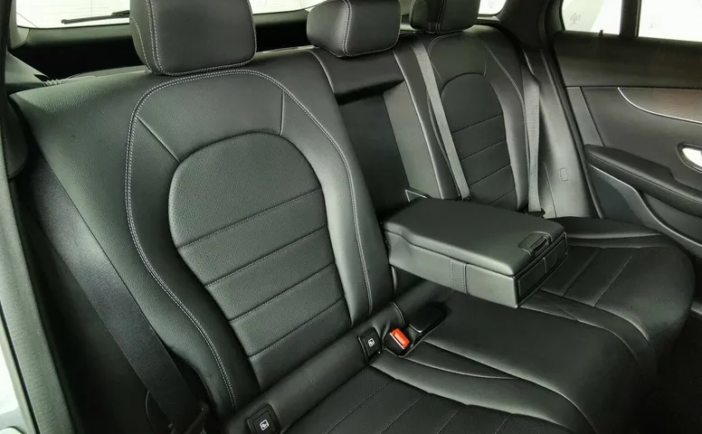 Mercedes-Benz GLC 250 9G-TRONIC 4MATIC (211 л.с.) Серый