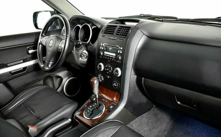 Suzuki Grand Vitara 2.0 Автомат