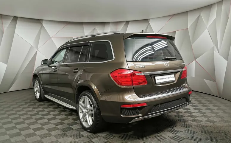 Mercedes-Benz GL GL 350 BlueTec 7G-Tronic Plus 4Matic (249 л.с.) Коричневый