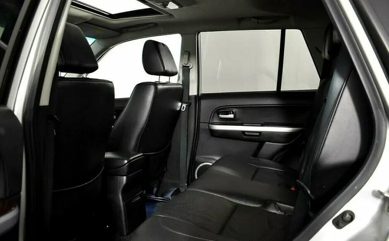 Suzuki Grand Vitara 2.0 Автомат