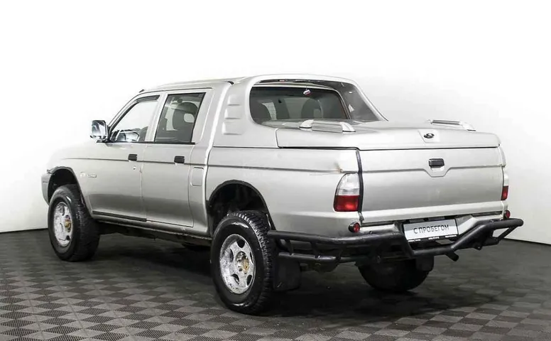 Mitsubishi L200