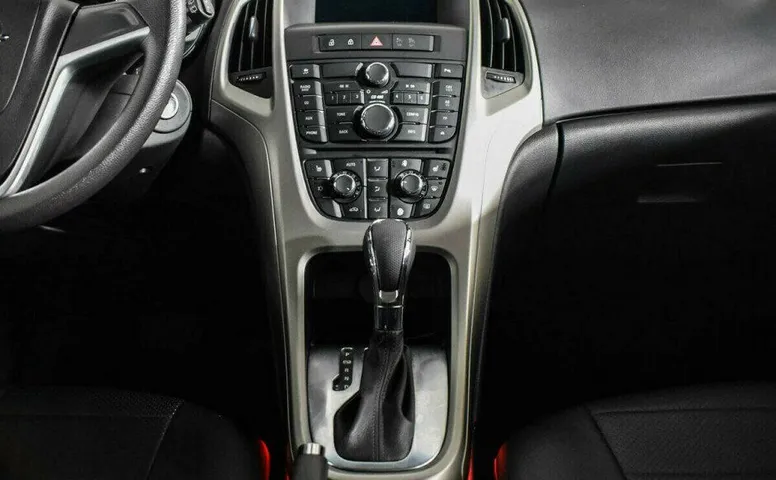 Opel Astra 1.4 Автомат