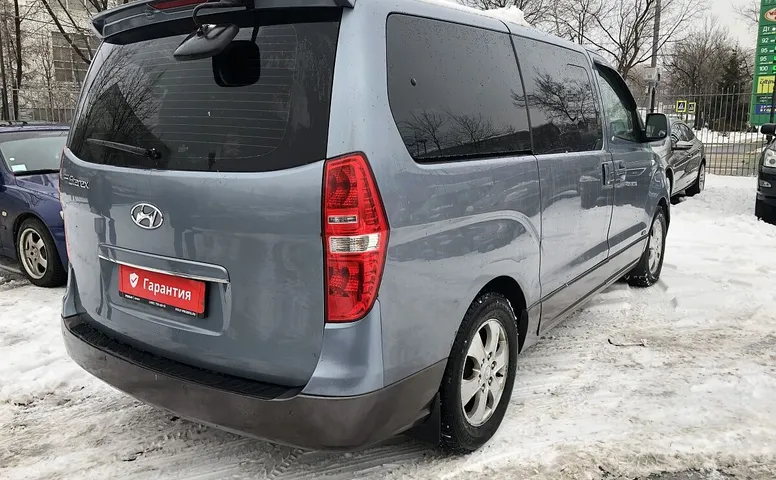 Hyundai Grand Starex