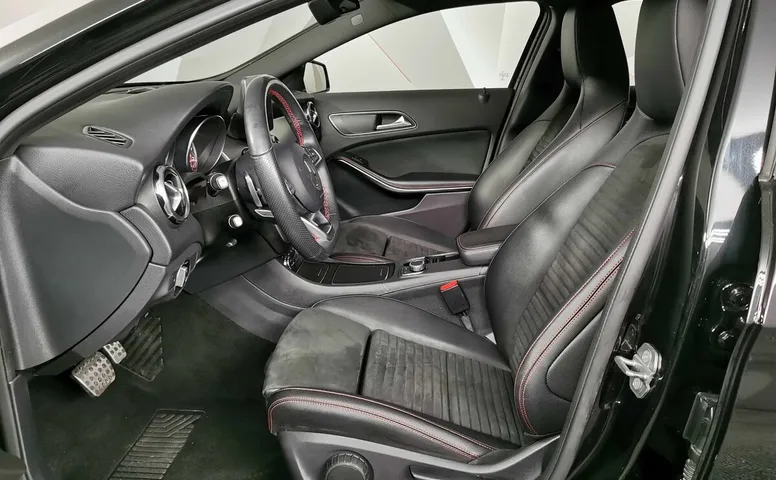 Mercedes-Benz GLA 250 7G-DCT 4MATIC (211 л.с.) Особая серия Черный