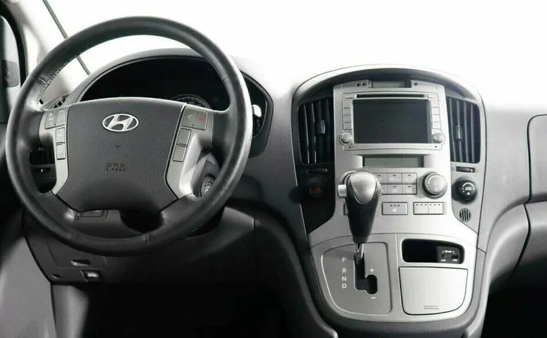 Hyundai Grand Starex 2.5 Автомат