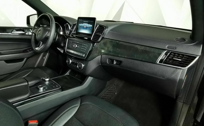 Mercedes-Benz GLE 400 4MATIC 9G-TRONIC (333 л.с.) Особая серия Черный