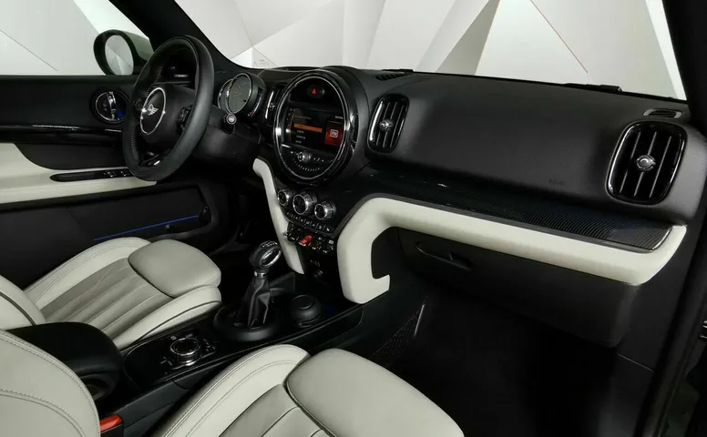 Mini Countryman Cooper S 2.0 AT ALL4 (192 л.с.) Зеленый