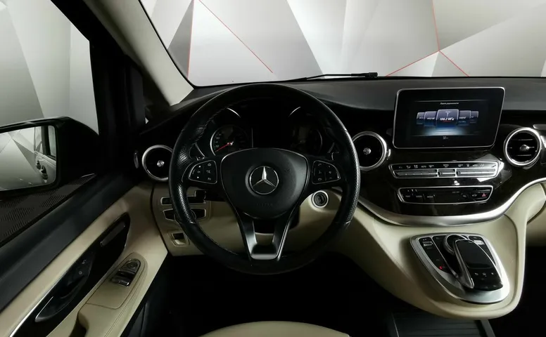 Mercedes-Benz V-Класс V 250 d 4MATIC AVANTGARDE Черный