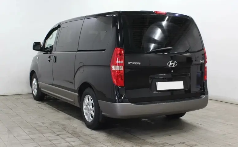 Hyundai H-1