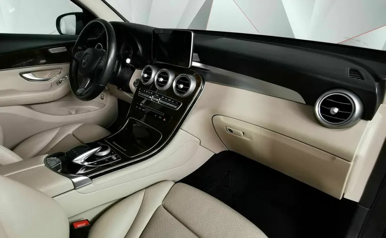Mercedes-Benz GLC 250 d 9G-TRONIC 4MATIC (204 л.с.) Особая серия Черный