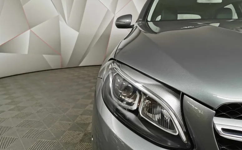 Mercedes-Benz GLC 250 9G-TRONIC 4MATIC (211 л.с.) Серый