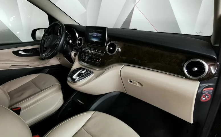 Mercedes-Benz V-Класс V 250 d 4MATIC AVANTGARDE Черный