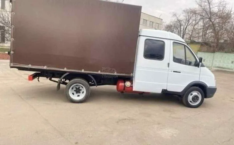 ГАЗ 33023