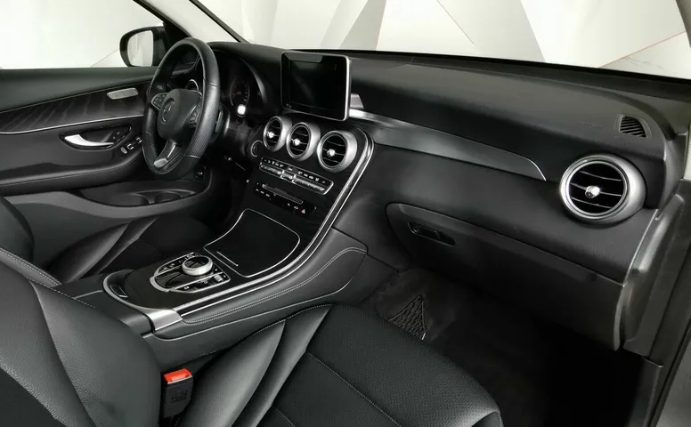 Mercedes-Benz GLC 250 9G-TRONIC 4MATIC (211 л.с.) Серый