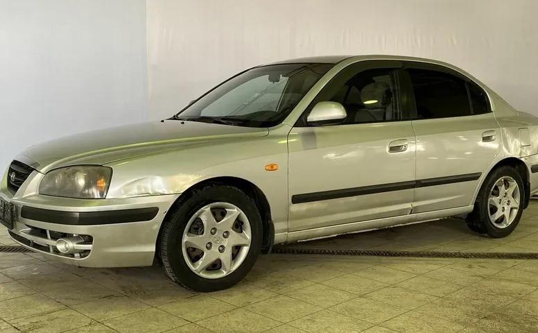 Hyundai ELANTRA 1.6 MT (105 л.с.)