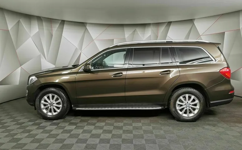 Mercedes-Benz GL GL 350 BlueTec 7G-Tronic Plus 4Matic (249 л.с.) Коричневый