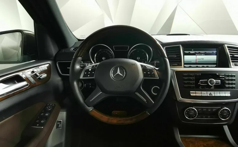 Mercedes-Benz GL GL 350 BlueTec 7G-Tronic Plus 4Matic (249 л.с.) Коричневый