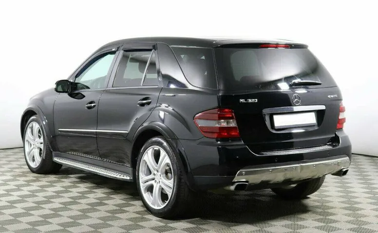 Mercedes-Benz M-Класс 3.0 Автомат