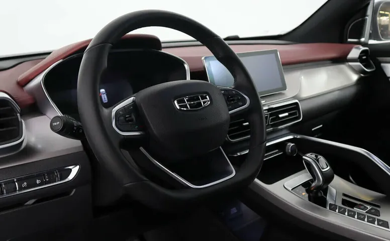 Geely coolray